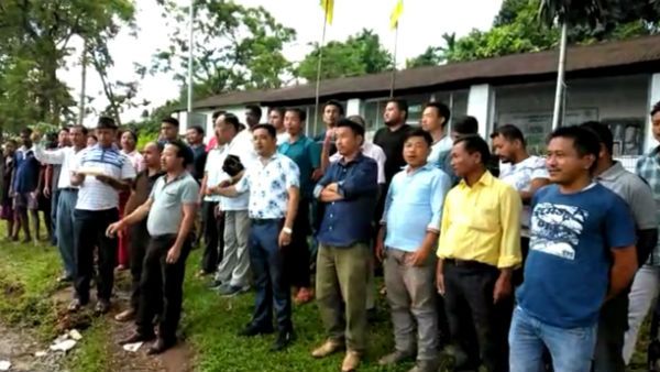 বোনাসের দাবিতে আমরণ অনশনে বিনয় তামাং, দাবি মিটলেও গুরুতর সঙ্কট