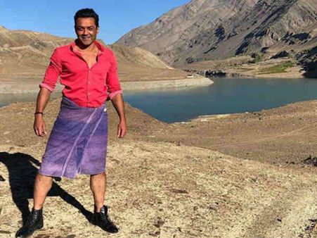 'আমার স্টারডাম থেকে আমি ফায়দা তুলিনা', ' রেস ৩' মুখ থুবড়ে পড়ার পর বোমা ববির