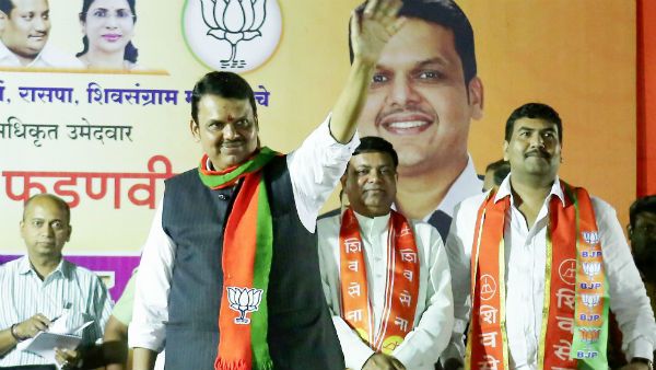 কংগ্রেসকে অস্তিত্বহীন করে ফের গেরুয়া ঝড় মহারাষ্ট্র, বলছে রিপাবলিক এক্সিট পোল