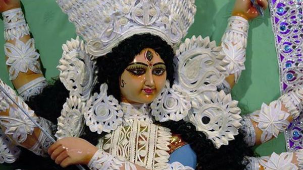 নবমীতে ‘সধবা পুজো’ই মূল আকর্ষণ শিবপুরের গঙ্গোপাধ্যায় পরিবারে, টেক্কা ‘কুমারী পুজোকে’ও