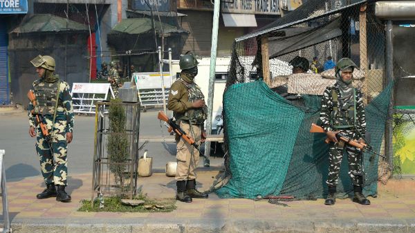 কাশ্মীরে জঙ্গি হানায় মৃত্যু আরও এক বাঙালি শ্রমিকের, মুর্শিদাবাদে শোকস্তব্ধ পরিবার