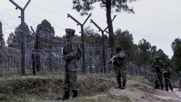 পাকিস্তানের সংঘর্ষ বিরতি লঙ্ঘন, নিহত কাশ্মীরি মহিলা