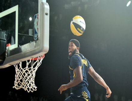 ভারতের মাটিতে প্রথম এনবিএ বাস্কেটবলের আসর জিতল ইন্ডিয়ানা পেসারস