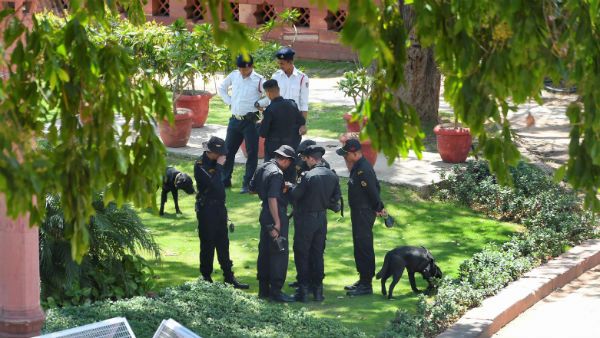 জঙ্গি দমন করতে আরও তৎপরতা, এবার পাঠানকোটে ছ’‌টি এনএসজি হাব তৈরি হবে