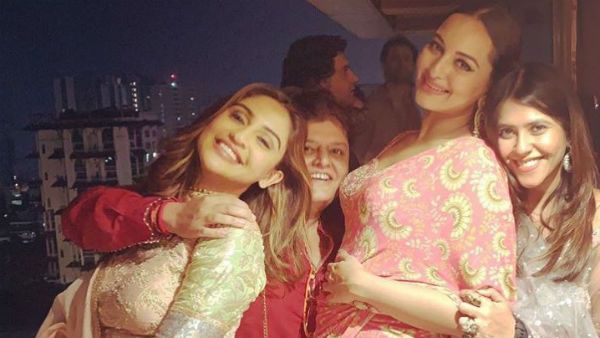 নিক-প্রিয়াঙ্কা থেকে সোনাক্ষী- শাহিদরা মাতোয়ারা দিওয়ালির আনন্দে! উৎসবের অ্যালবাম একনজরে