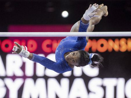 ইতিহাস লিখে রেকর্ডবুকে জিমন্যাস্টের রানি সিমোনে