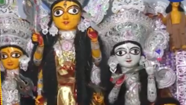 মুর্শিদাবাদের গদাইপুরে পেটকাটি দুর্গার পুজো হয় ঐতিহ্য মেনে