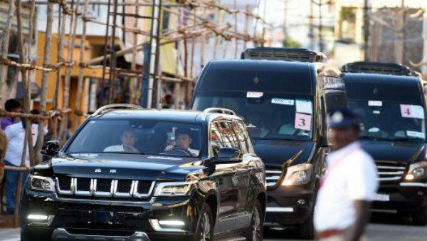 মোদী গেলেও মামাল্লাপুরম যেতে চিনের প্রেসিডেন্ট এড়ালেন হেলিকপ্টার! গেলেন 'হাঙ্কি'তে