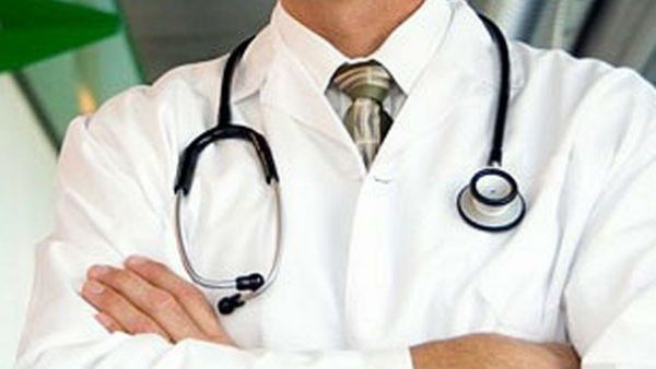 মস্তিষ্কে, বুকে, ফুসফুসে ঘুরে বেড়াচ্ছে ৭০০ ফিতাকৃমি, চিকিৎসকের দ্বারস্থ এই ব্যক্তি