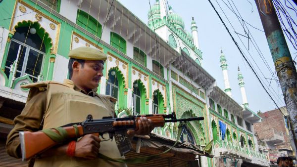 দিল্লির জামা মসজিদের বাইরে মোতায়েন করা হল অতিরিক্ত পুলিশ বাহিনী