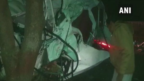 ষাঁড়কে বাঁচাতে গিয়ে বাস দুর্ঘটনা, রাজস্থানে মৃত ১২ ও আহত ১০ জন