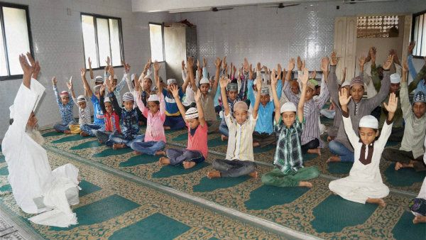 উত্তরাখণ্ডে চলছে বিশ্বের প্রথম মুসলিম যোগ শিবির