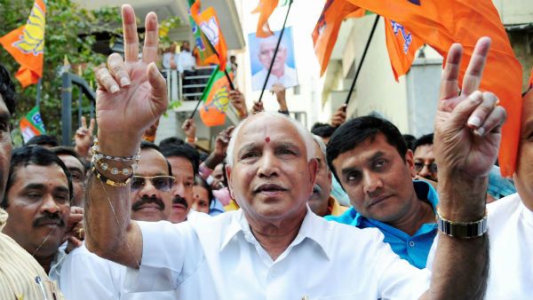 ২০১৯ কর্ণাটক উপনির্বাচন: বিজেপির দাপুটে গেরুয়া নিশান উড়ল কন্নড়ভূমে! ফ্রন্ট সিটে ইয়েদুরাপ্পা শিবির