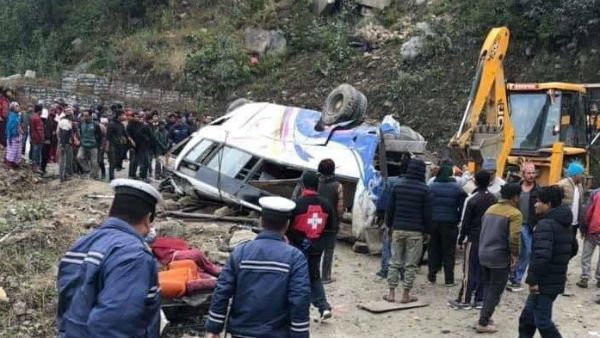 নেপালে মর্মান্তিক বাস দুর্ঘটনায় ১৪ তীর্থ যাত্রীর মৃত্যু