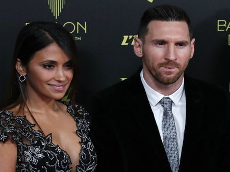 বেকহ্যাম থেকে রোনাল্ডো, শুভেচ্ছা বার্তায় ভাসলেন ব্যালন ডি'অর জয়ী মেসি