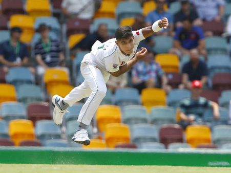 কনিষ্ঠতম ক্রিকেটার হিসেবে টেস্টে হ্যাটট্রিক করলেন পাকিস্তানের এই ক্রিকেটার