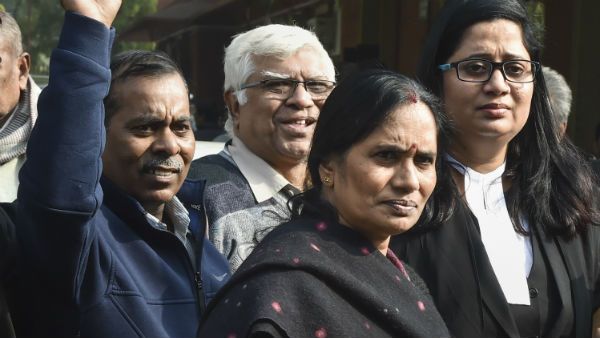 ‌জয়সিংয়ের মতো মহিলাদের জন্যই ধর্ষণের ঘটনা বাড়ছে, প্রতিক্রিয়া নির্ভয়ার বাবার