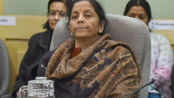 ডিজিটাল লেনদেনে জোর, বিক্রেতাদের রুপে ও ইউপিআই-র মাধ্যমে টাকা নিতে হবে এবার