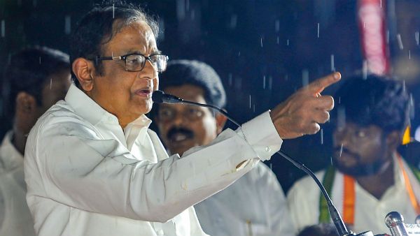 কোথায় উধাও দেশের ভ্যাকসিন! ক্যাগ রিপোর্টের দাবি জানালেন চিদম্বরম