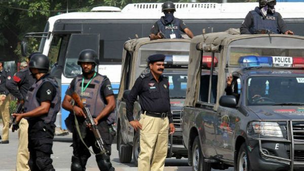 লাহোরের হাসপাতালে পাকিস্তানি আইনজীবীদের তাণ্ডব, মৃত ৪ রোগী