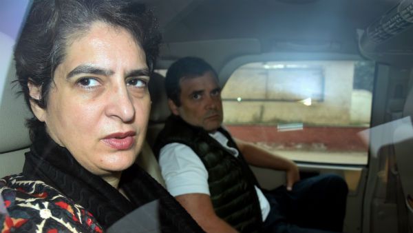 নিরাপত্তা প্রত্যাহারের পর চরম নিরাপত্তাহীনতায় ভুগছেন প্রিয়াঙ্কা গান্ধী