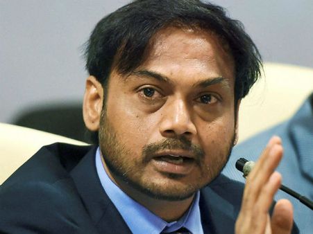 ক্রিকেটার খুঁজতে বছরের ২২০-২৪০ দিন ঘুরেই কাটিয়েছেন এমএসকে প্রসাদ!