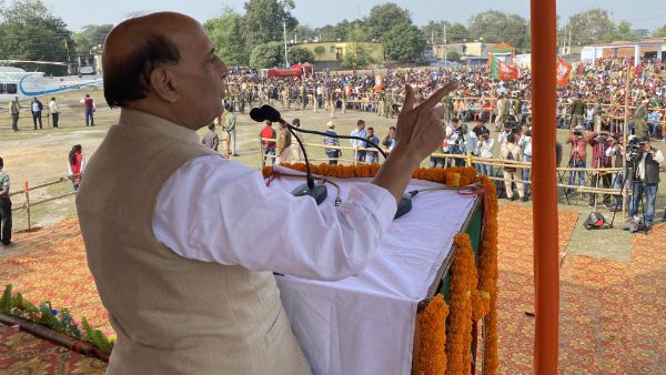 ‘ঝাড়খণ্ডে সরকার গঠন করবে বিজেপি’, দ্বিতীয় দফার নির্বাচনী প্রচারে এসে বললেন রাজনাথ