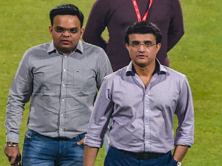 সৌরভ ও জয়ের পদের মেয়াদ বৃদ্ধি রুখতে সুপ্রিম কোর্টে পাল্টা আবেদন