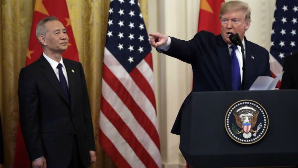 স্বাক্ষরিত হল যুক্তরাষ্ট্র-চিন বাণিজ্য চুক্তি, অবিশ্বাস্য বলে আখ্যা মার্কিন প্রেসিডেন্ট ট্রাম্পের