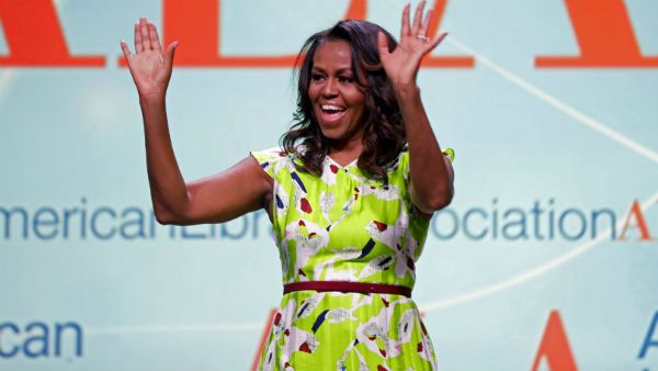 ওবামা পত্নী মিশেলের হাতে উঠল ২০২০ গ্র্যামি সম্মান!