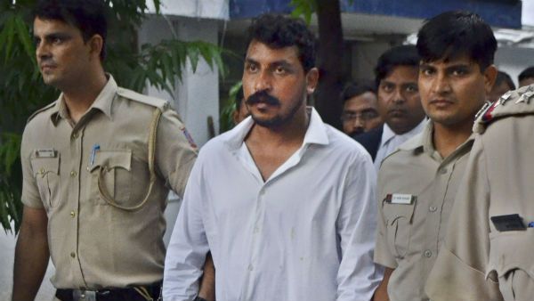 প্রতিবাদ গণতান্ত্রিক অধিকার, জামা মসজিদ পাকিস্তানে নয়, আদালতের ভৎসর্না দিল্লি পুলিশকে