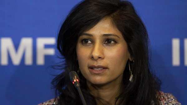 আন্তর্জাতিক স্তরে ভারতের আর্থিক অবস্থার মান পড়ার জন্য কেন্দ্র সরকারই দায়ী : গীতা গোপীনাথ