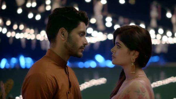 বছরের প্রথম দিনেই মুক্তি পেলো ‘ লাভ আজ কাল পরশু’র টিজার, জুটি বাঁধলেন মধুমিতা-অর্জুন