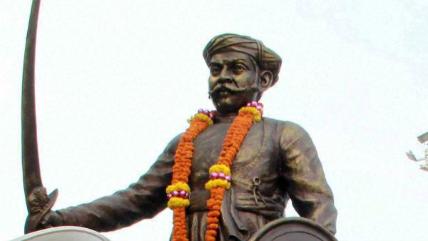 ‌ছত্রপতি শিবাজির স্মৃতিসৌধ সমুদ্রে নয় বরং জমিতে গড়া উচিত, দাবি মারাঠা সম্প্রদায়ের