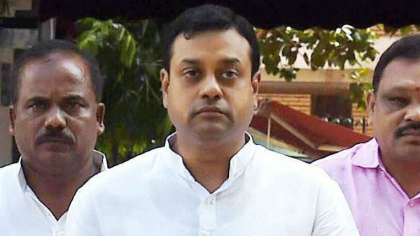 সনিয়া গান্ধীর বাবা হিটলারের ফ্যাসিবাদী বাহিনীর সদস্য ছিলেন! অভিযোগ সম্বিত পাত্রর