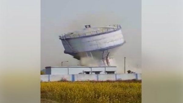 বাঁকুড়ার সারেঙ্গায় জলাধার ভেঙে পড়ার ঘটনায় নির্মাণকারী সংস্থাকেই পুনর্নিমাণের নির্দেশ