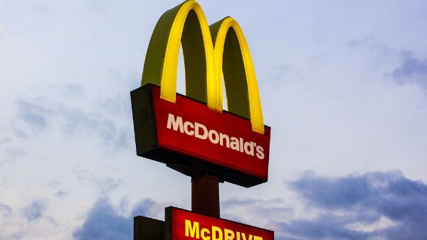 ঘরে বসে বার্গারের গন্ধ পেতে চান ? সুগন্ধি মোমবাতির মাধ্যমে নতুন ভাবনা ম্যাকডোনাল্ডসের