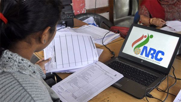 ব্রাত্য শিবসেনা সরকার, অমিত শাহের মন্ত্রক! মহারাষ্ট্রে এনআরসি নিয়ে কাজ শুরু করে দিল এমএনএস