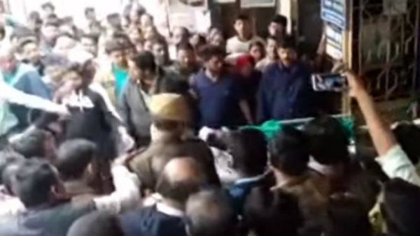 ফেরেনি ঋষভ, চিকিৎসায় সাড়া দিয়ে বিপদমুক্ত পোলবা পুলকার দুর্ঘটনায় জখম দিব্যাংশু