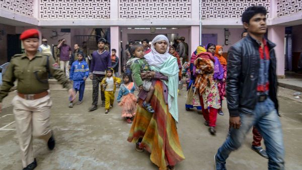 ফ্ল্যাট নয় ডিডেনশন সেন্টারে রাখা হবে রোহিঙ্গা শরণার্থীদের, কয়েক ঘণ্টার মধ্যে স্পষ্ট করল স্বরাষ্ট্রমন্ত্রক