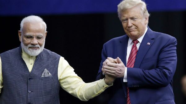 ‌নিরামিষ আহারে অরুচি ট্রাম্পের, মার্কিন প্রেসিডেন্টকে কী খাওয়াবেন নমো