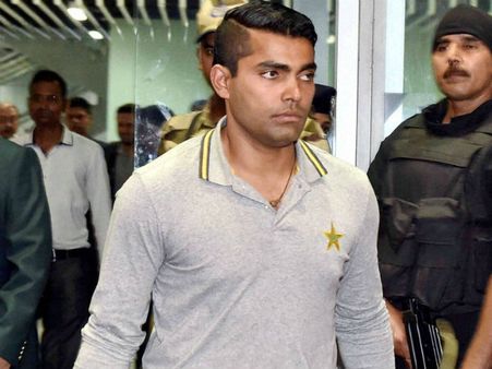 'ভাইয়ের পেটের মা', শব্দ বিভ্রাটের জেরে ট্রোলড পাক ক্রিকেটার