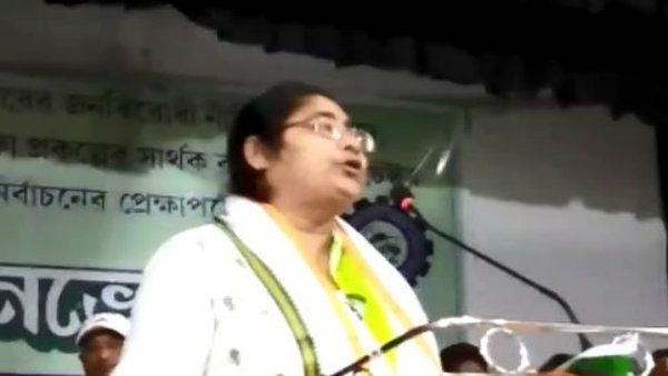 বিজেপি নেতৃত্বকে কদর্য আক্রমণ তৃণমূলনেত্রী দোলা সেনের