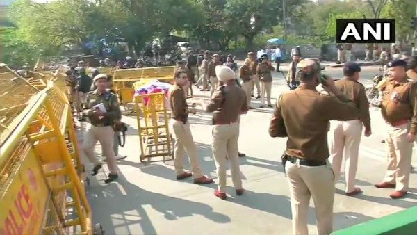 কেরলের দুটি নিউজ চ্যানেলের সম্প্রচার বন্ধ, দিল্লি হিংসার বিতর্কিত খবরে কড়া কেন্দ্র