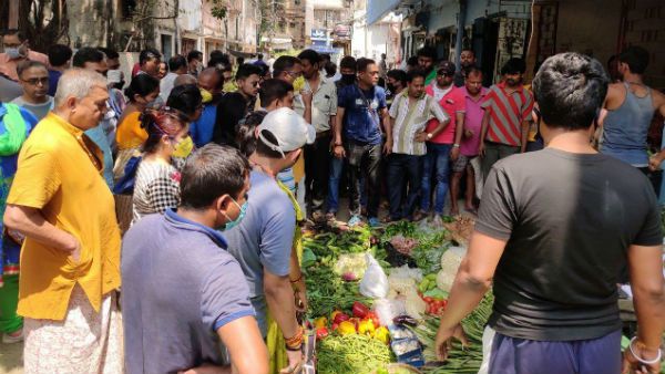 বিকেল পাঁচটায় লকডাউনে কলকাতা, সবজি বাজারে দিনভর চলল কালোবাজারি