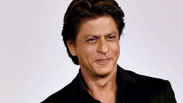 ‌শাহরুখের গানে করোনা সচেতনতা গেয়ে ভাইরাল হলেন পাক আমলা