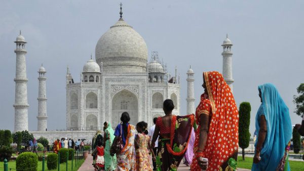 নারী দিবসে দেশের সব মিনার–স্মৃতিশৌধতে বিনামূল্যে প্রবেশ মহিলাদের