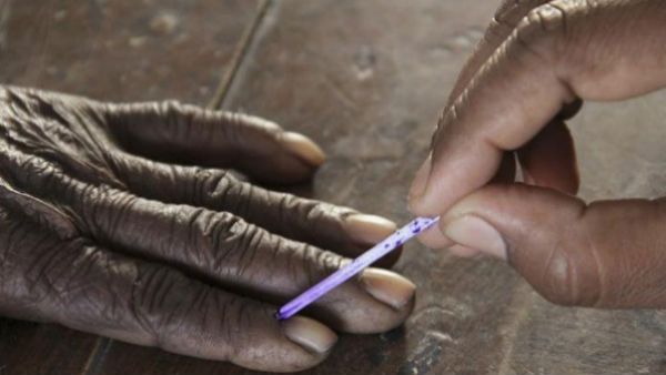 ভোটার তালিকায় ভুলে ভরা, এনআরসি আবহে আতঙ্ক ফারাক্কায়