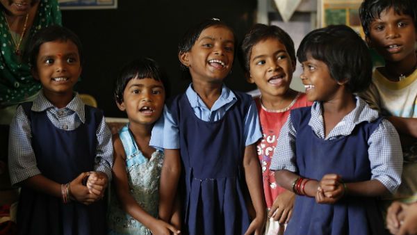 শিশুদের উপরেও ক্রমেই বাড়ছে করোনার থাবা, বলছে গবেষণা