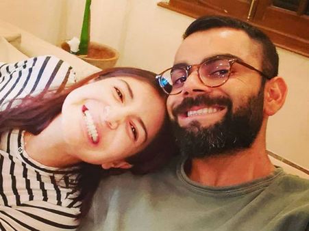 'চলো চলো ডিনার টাইম', বিরাট-পিটারসেনের কথোপকথনে 'বস' অনুষ্কার উদয়! তারপর?